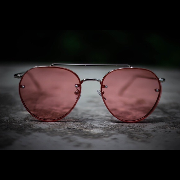 Accessories - Pink Sunglasses
